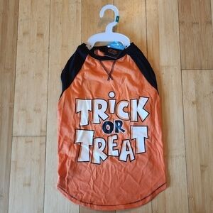 NWT Thrills & Chills Dog Halloween Tee Size Large L "Trick or Treat" Orange New